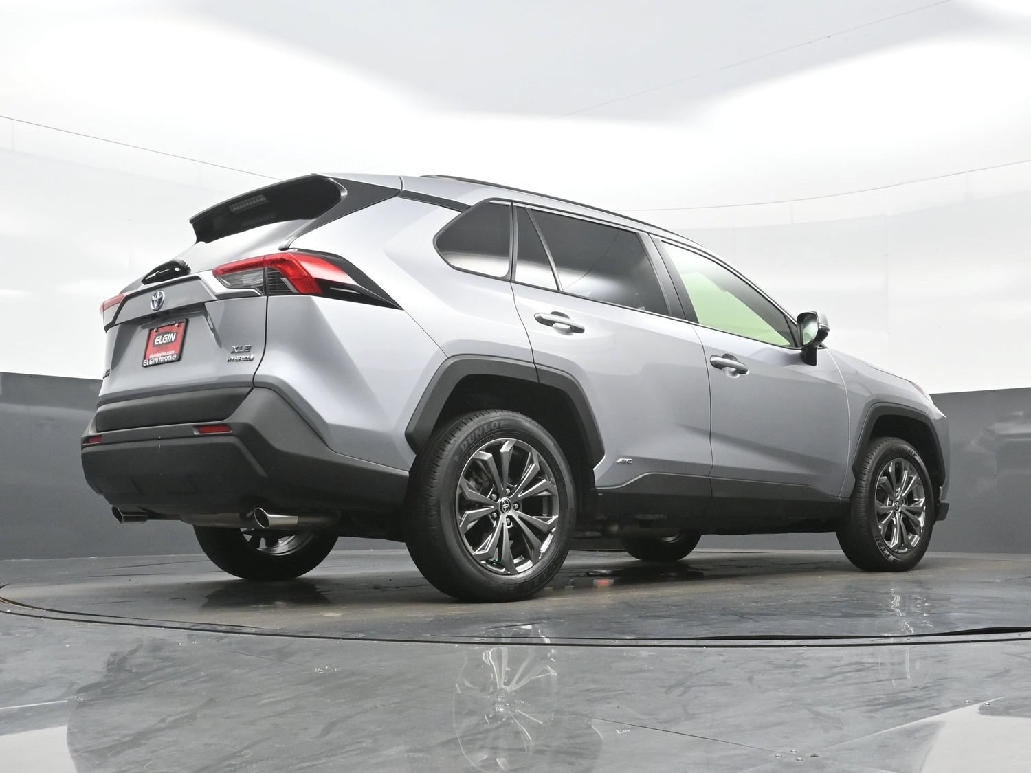 Used 2023 Toyota RAV4 XLE Premium AWD/4WD image 34
