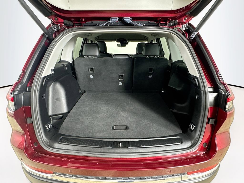 Certified 2023 Jeep Grand Cherokee Limited w/ Trailer Tow Prep Group (B) image 24