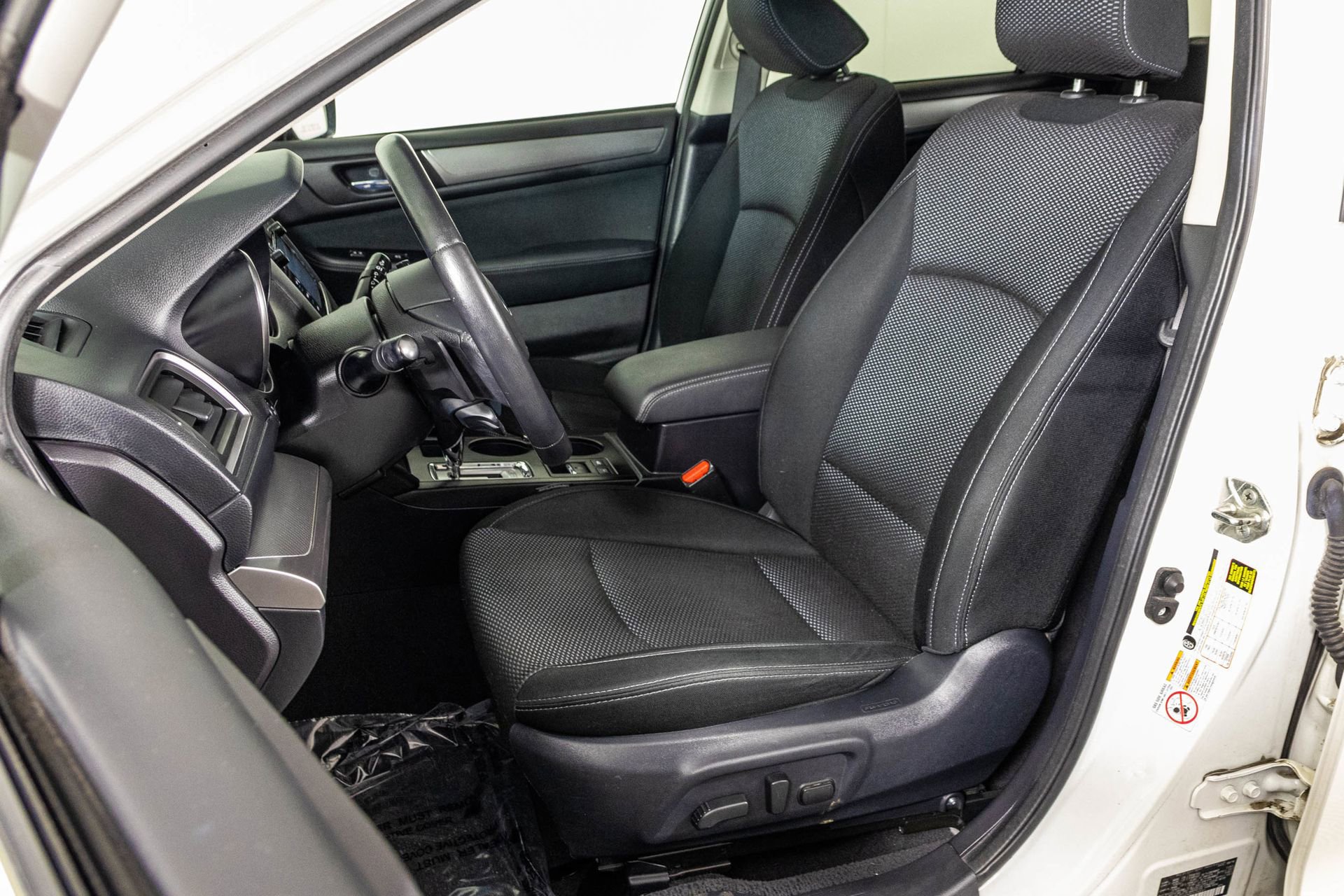 Used 2017 Subaru Outback 2.5i Premium AWD/4WD image 22