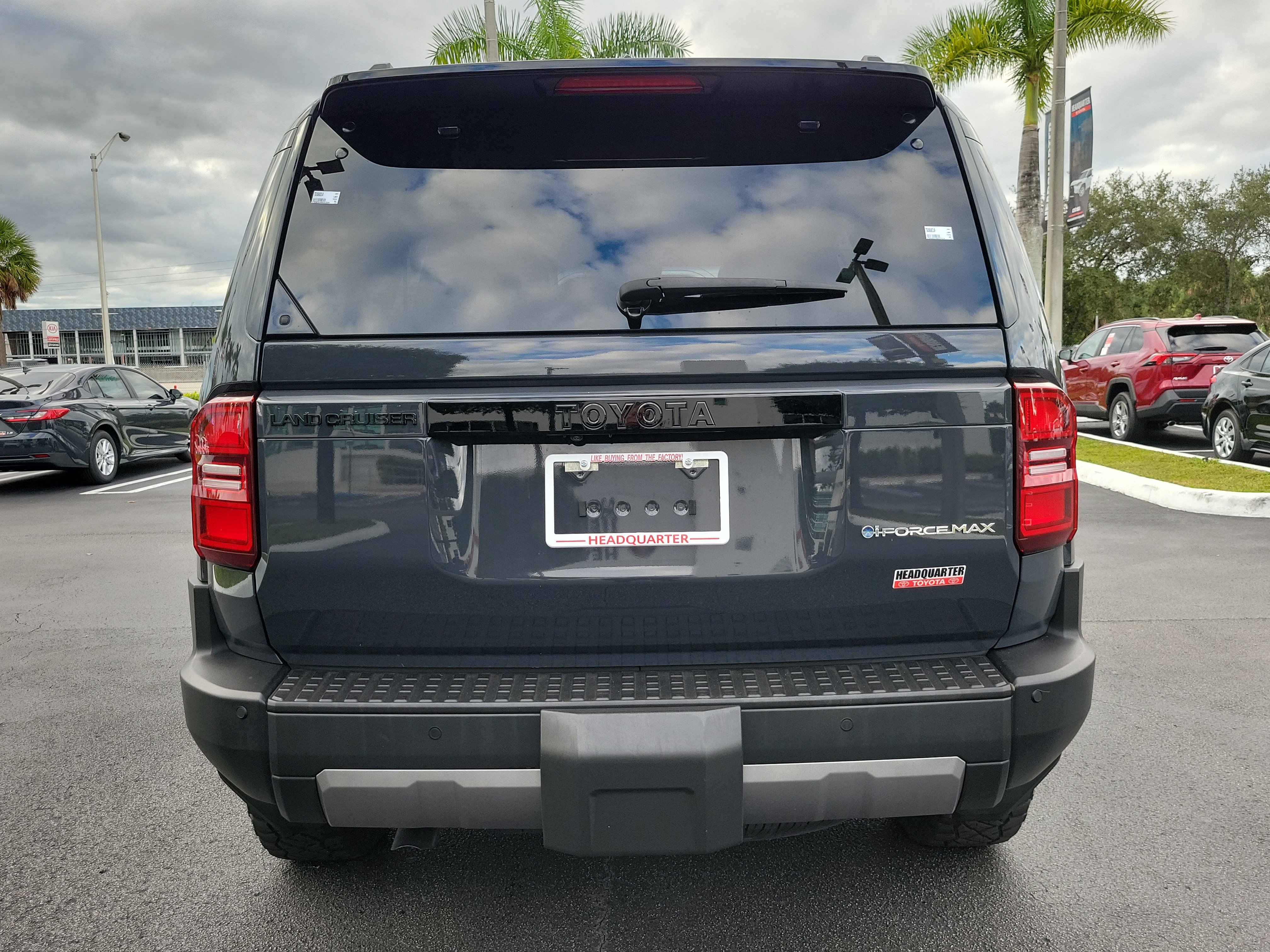 Used 2024 Toyota Land Cruiser image 10