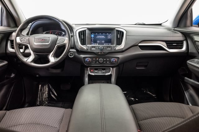 Used 2024 GMC Terrain SLE w/ Driver Convenience Package FWD image 28