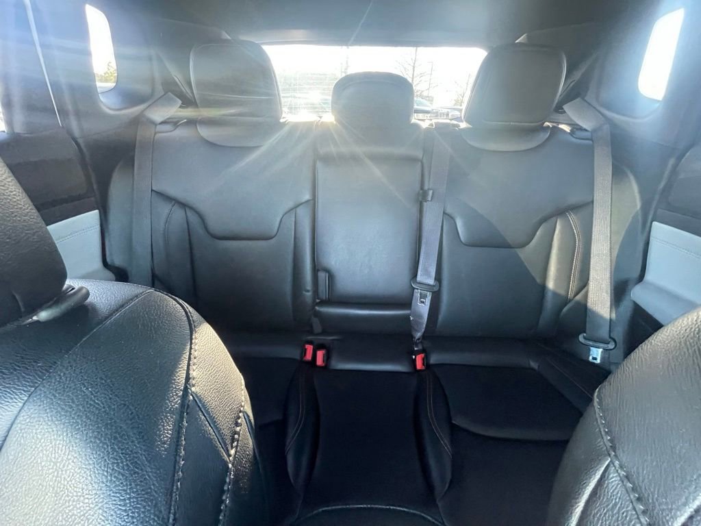 Used 2023 Jeep Compass Limited image 26