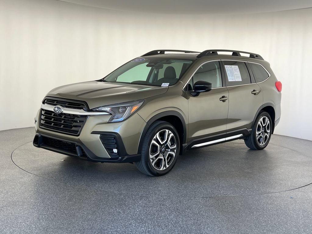 Used 2025 Subaru Ascent Limited w/ Popular Package #1 AWD/4WD image 9