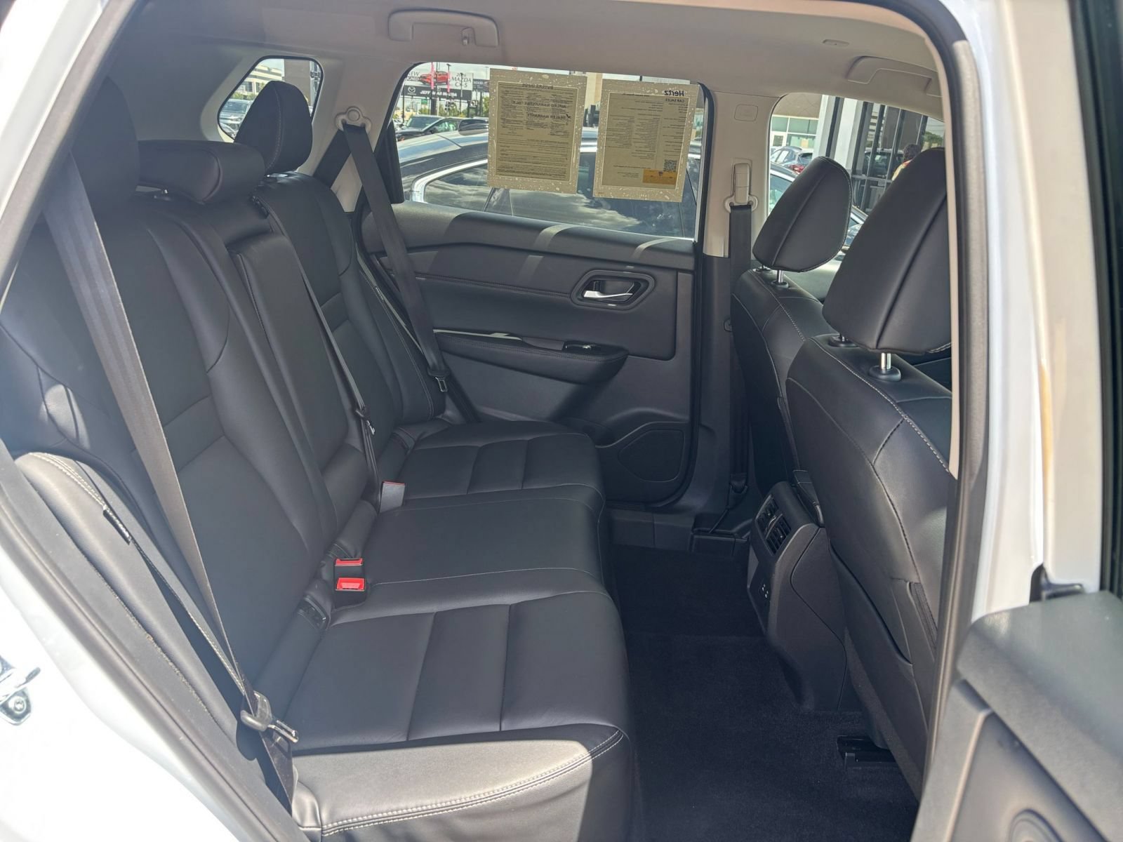 Used 2026 Nissan Rogue SL FWD image 28