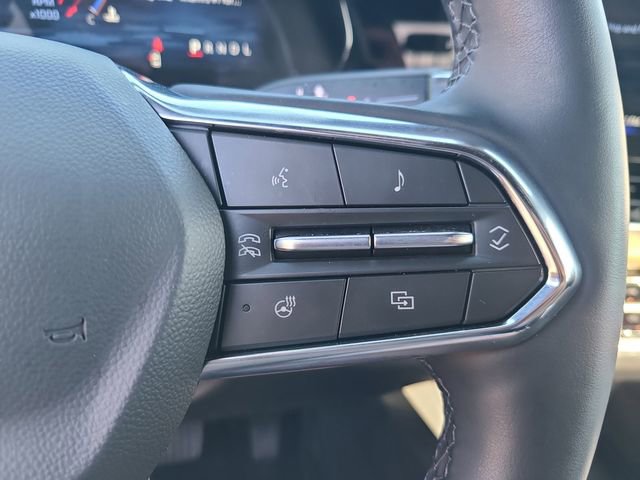 Used 2025 Chevrolet Equinox ACTIV w/ Safety and Technology Package image 30