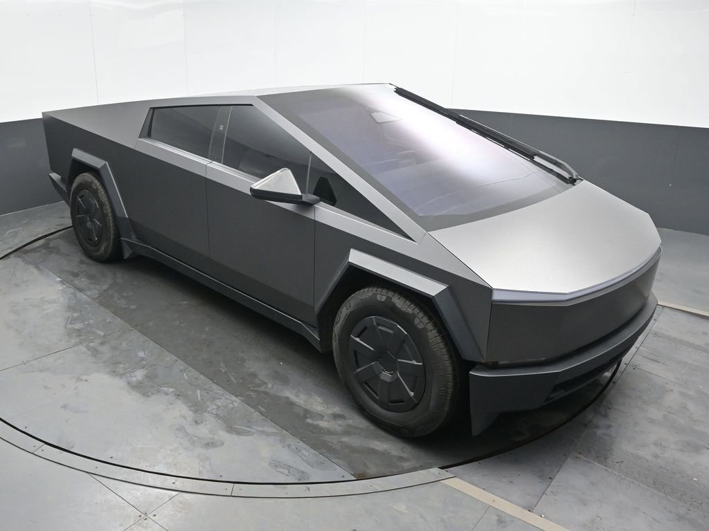 Used 2025 Tesla Cybertruck AWD Crew Cab image 32