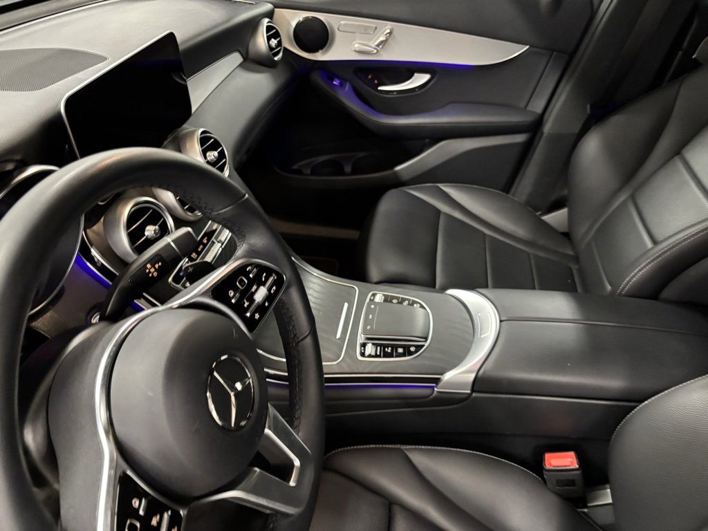Used 2022 Mercedes-Benz GLC 300 image 17
