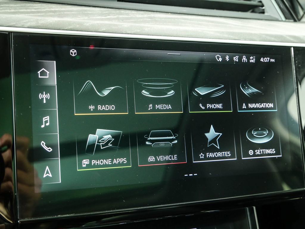 Certified 2022 Audi e-tron Premium AWD/4WD image 12