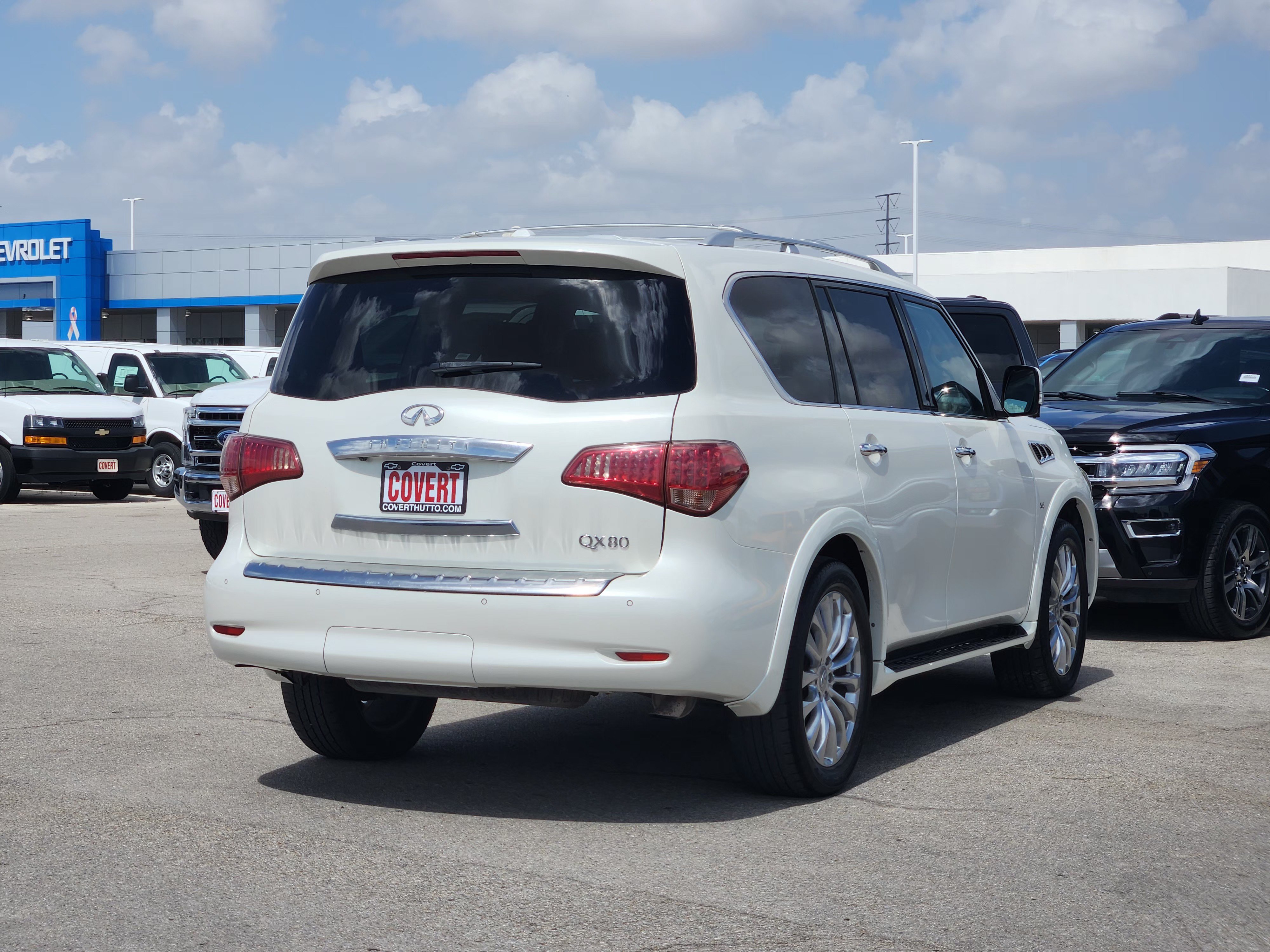 Used 2017 INFINITI QX80 2WD w/ Driver Assistance Package image 7