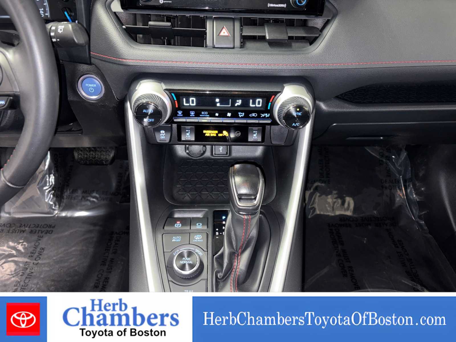 Used 2021 Toyota RAV4 SE w/ Carpet Mat Package (TMS) AWD/4WD image 15