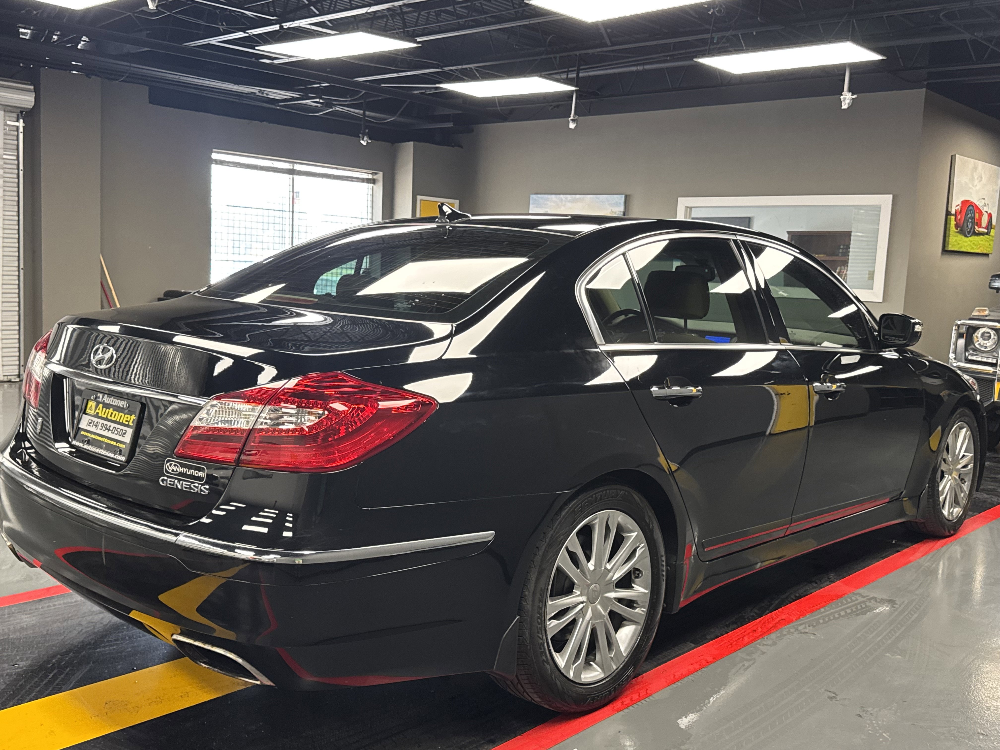 Used 2014 Hyundai Genesis 3.8 image 6