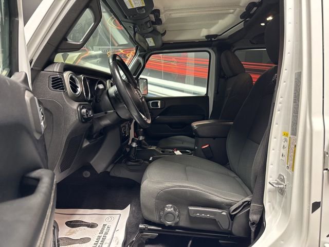 Used 2019 Jeep Wrangler Unlimited Sahara image 5