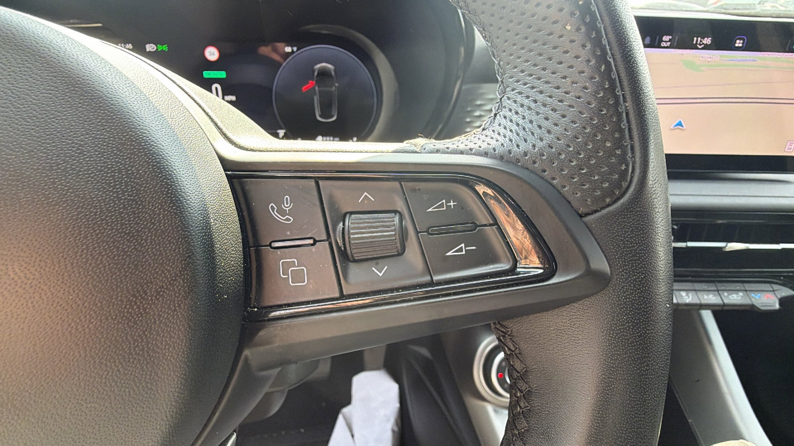 Used 2024 Alfa Romeo Tonale Sprint image 27