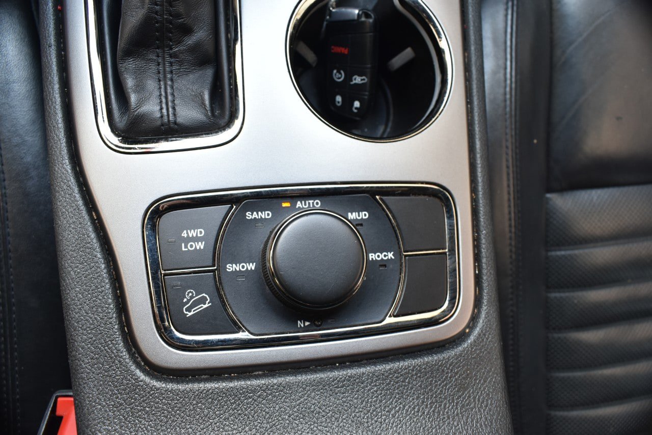 Used 2020 Jeep Grand Cherokee Limited X AWD/4WD image 29