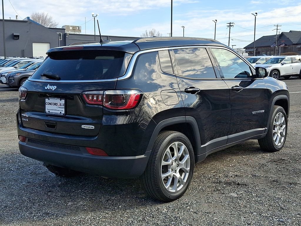 Used 2023 Jeep Compass Latitude image 6
