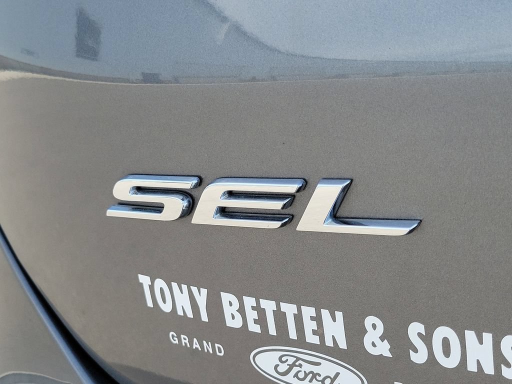 Used 2024 Ford Edge SEL w/ Convenience Package AWD/4WD image 7