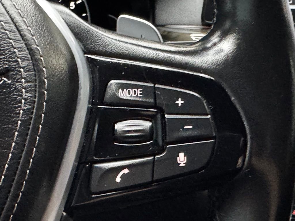 Used 2018 BMW 540i xDrive image 29