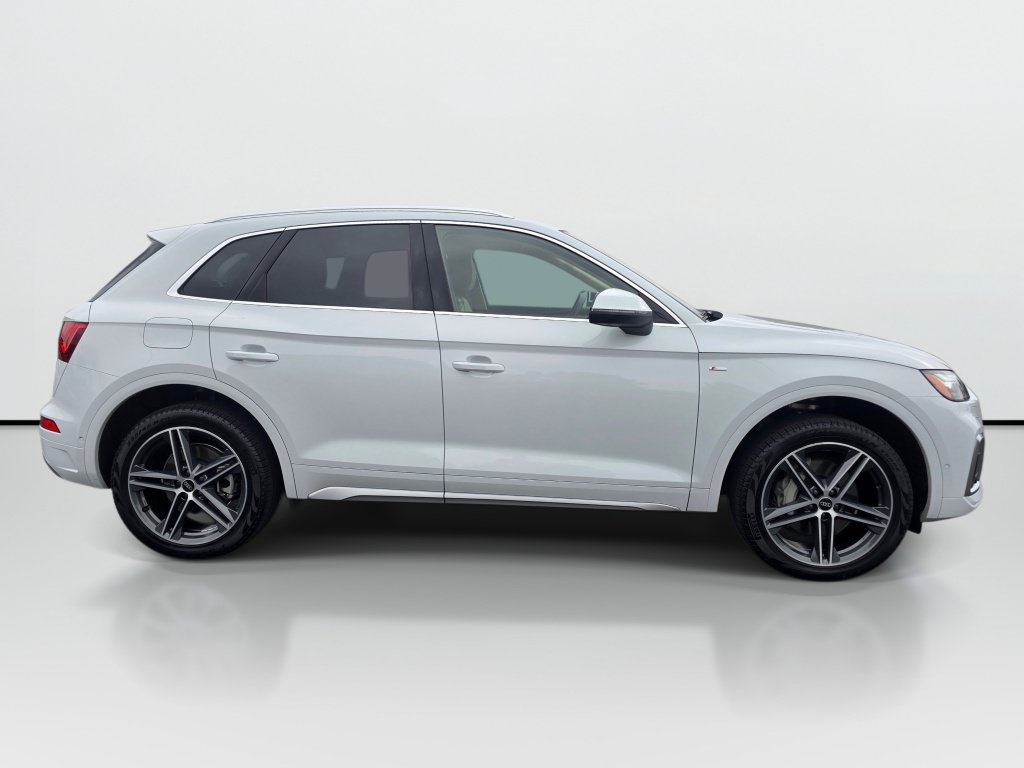 Used 2025 Audi Q5 e Prestige w/ Prestige Package AWD/4WD image 6