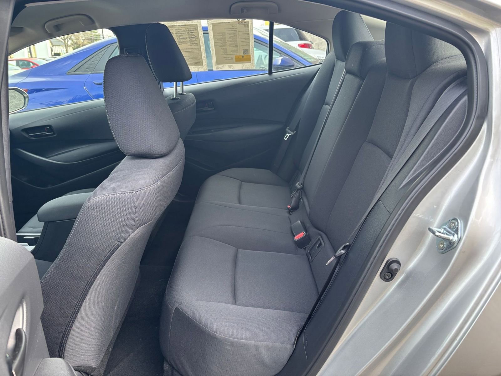 Used 2025 Toyota Corolla LE FWD image 38