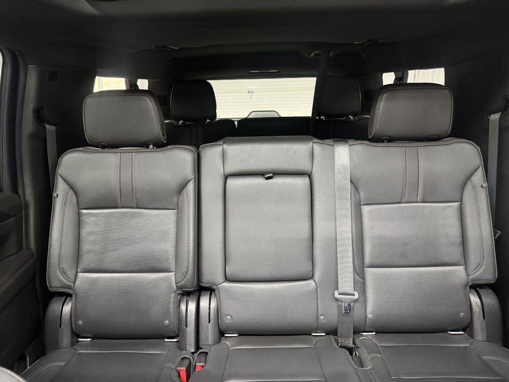 Used 2021 Chevrolet Suburban RST AWD/4WD image 19