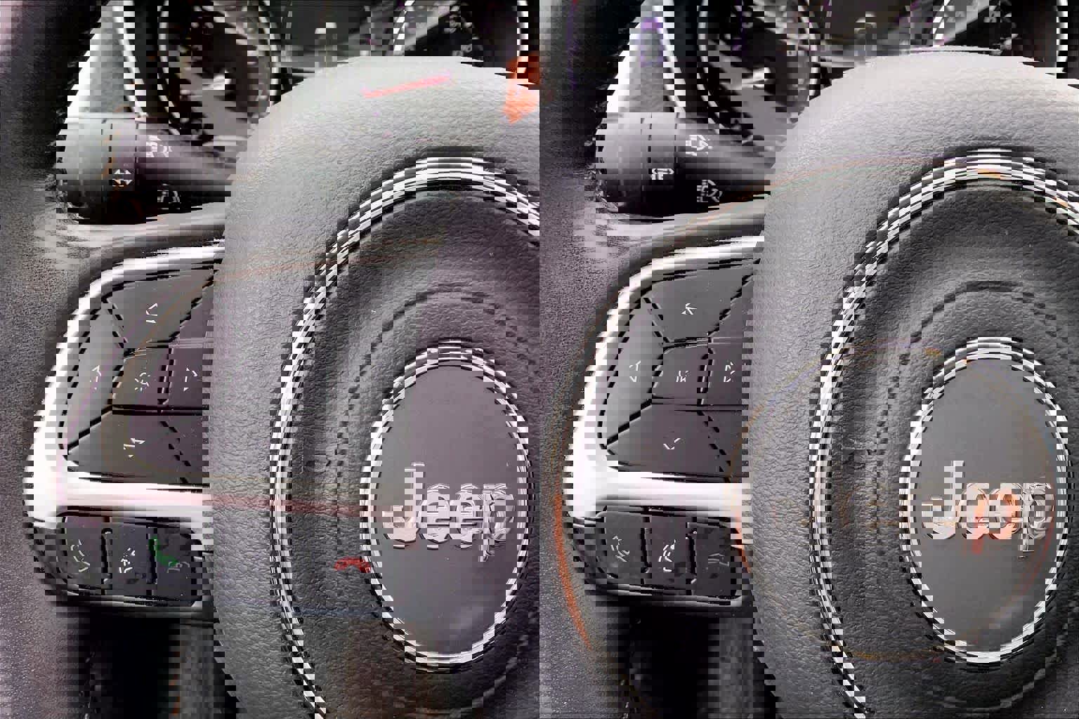 Used 2019 Jeep Compass Latitude w/ Cold Weather Group image 24