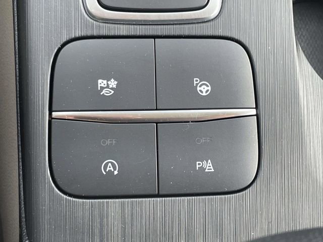 Certified 2020 Ford Escape Titanium image 24