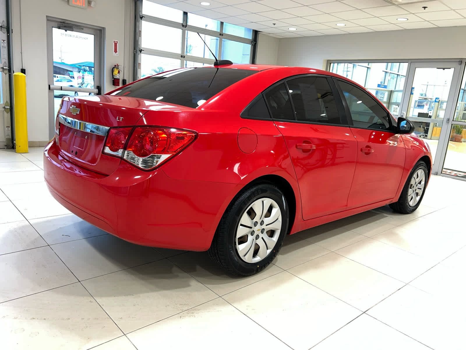 Used 2015 Chevrolet Cruze LS FWD image 10