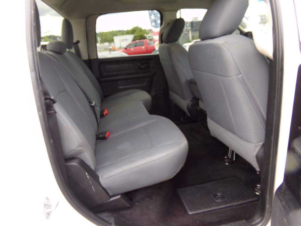 Used 2017 RAM 2500 Tradesman w/ Chrome Appearance Group image 21