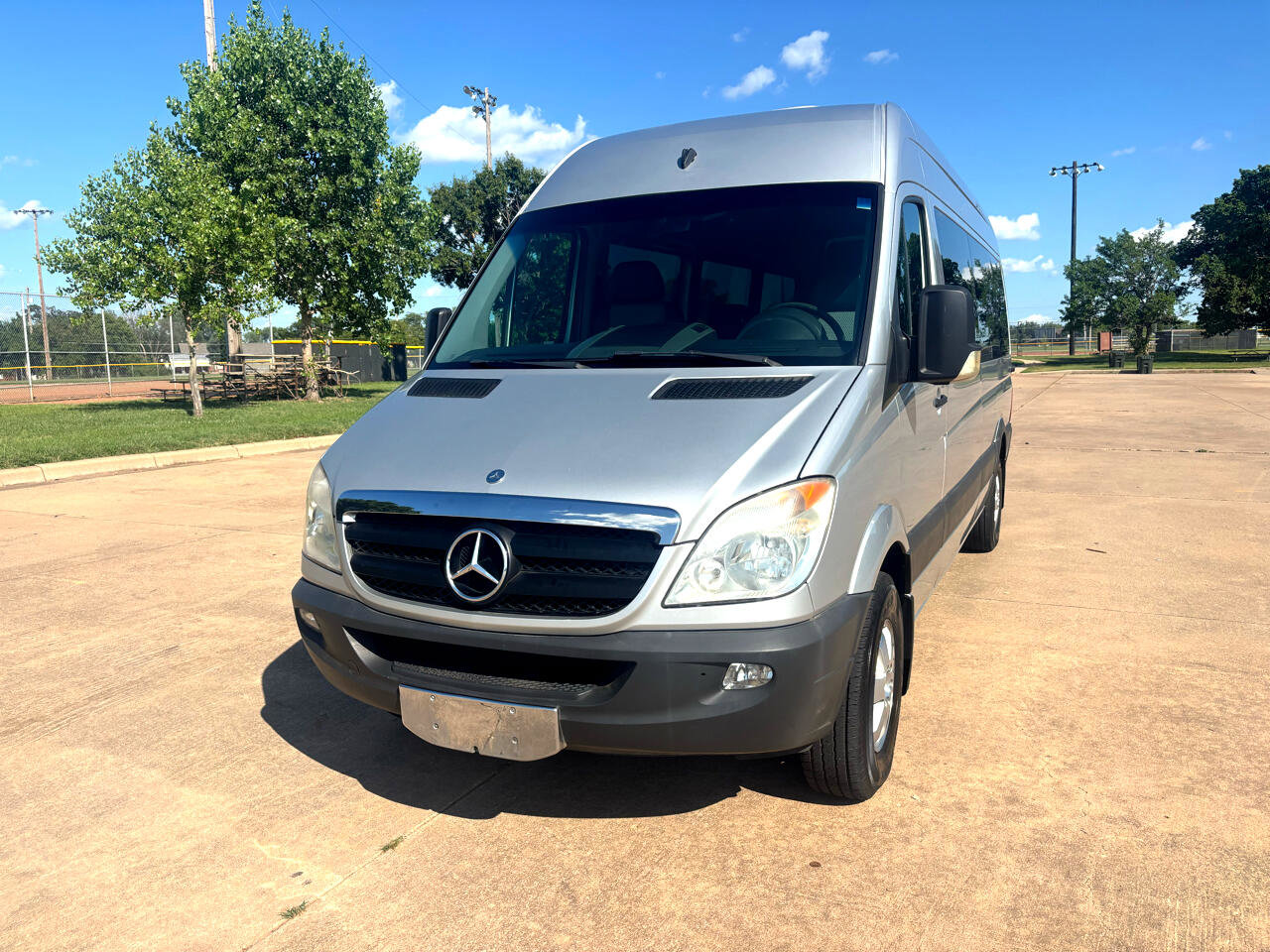 Used 2007 Dodge Sprinter 2500 w/ Cooling Group image 4