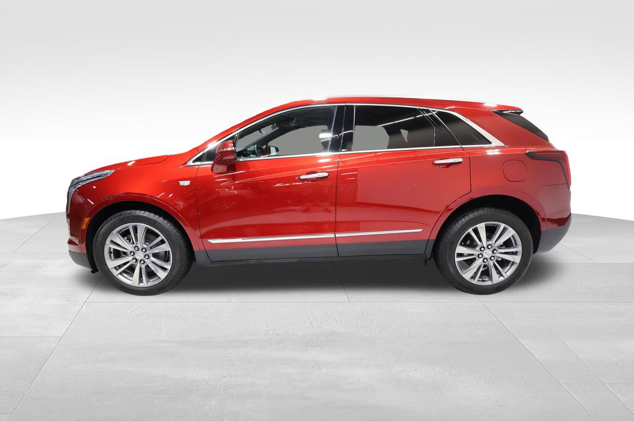 Used 2025 Cadillac XT5 Premium Luxury w/ Technology Package AWD/4WD image 1