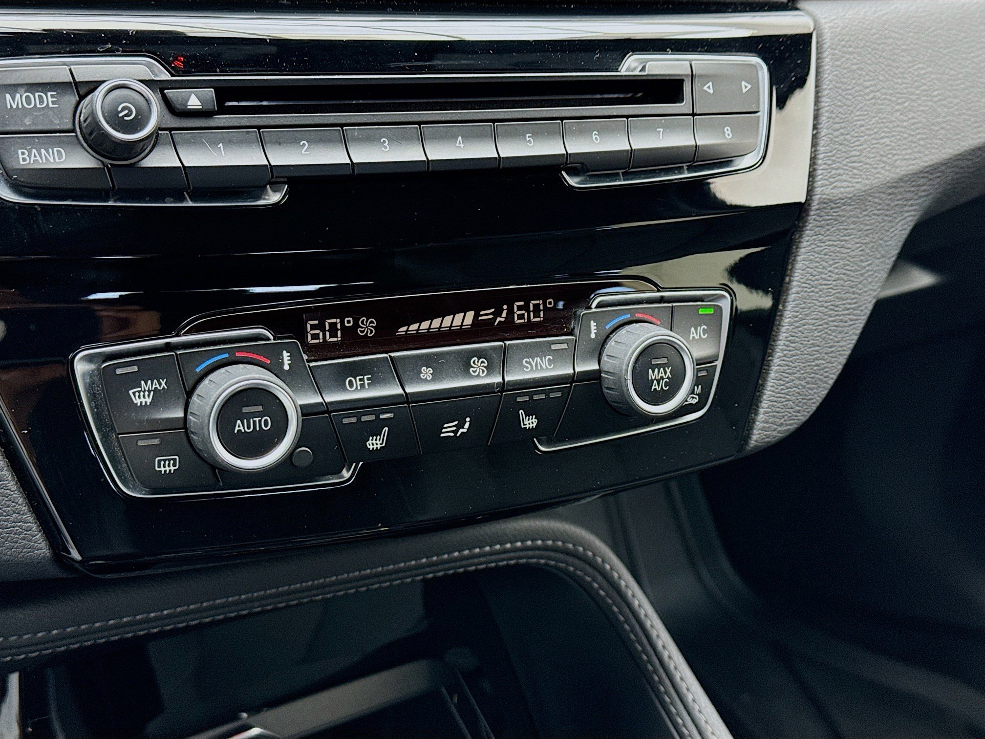 Used 2016 BMW X1 xDrive28i AWD/4WD image 12