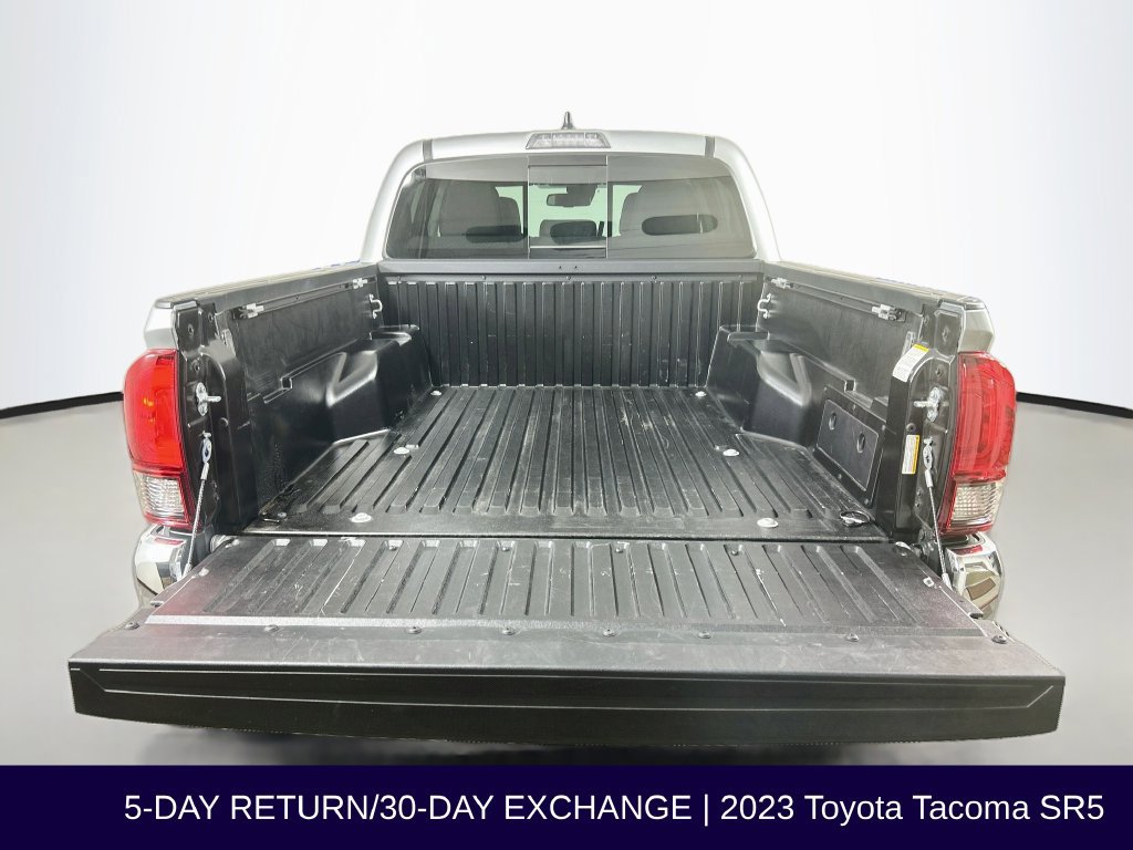 Used 2023 Toyota Tacoma SR5 AWD/4WD image 28