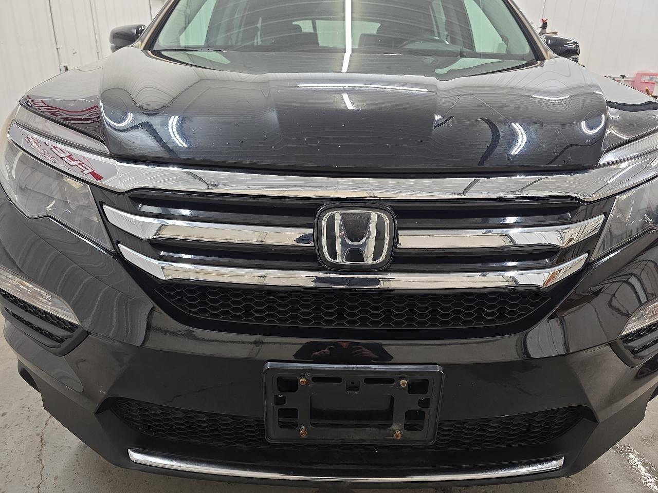 Used 2016 Honda Pilot Touring image 18