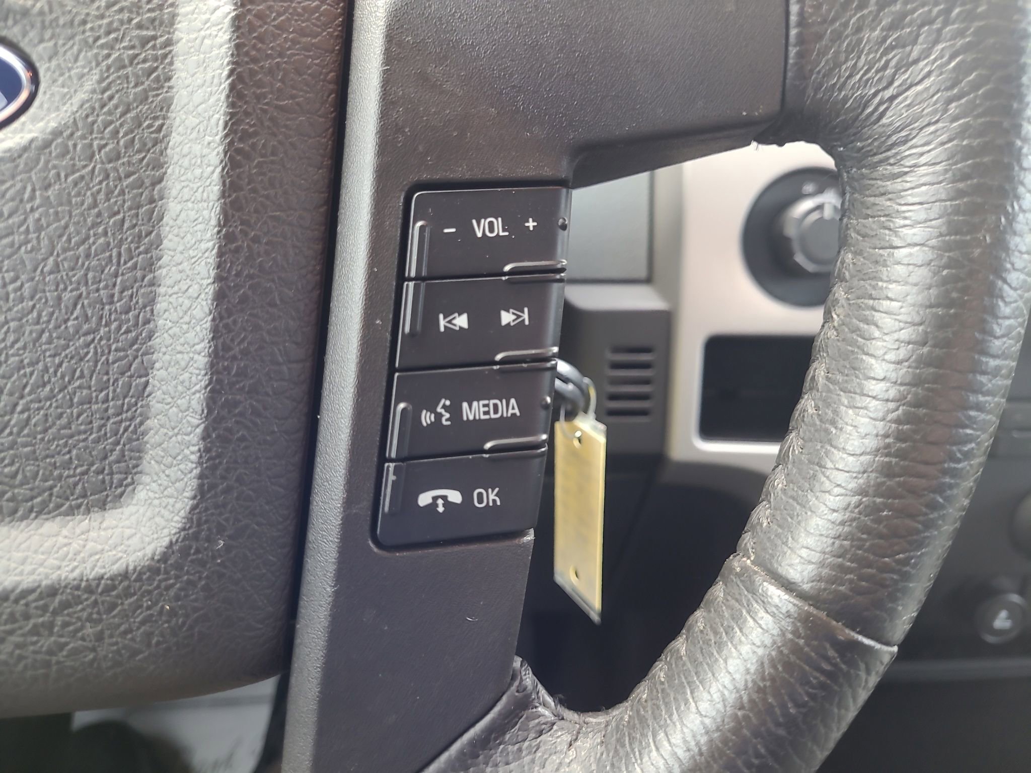 Used 2012 Ford F150 XLT w/ XLT Chrome Pkg image 16