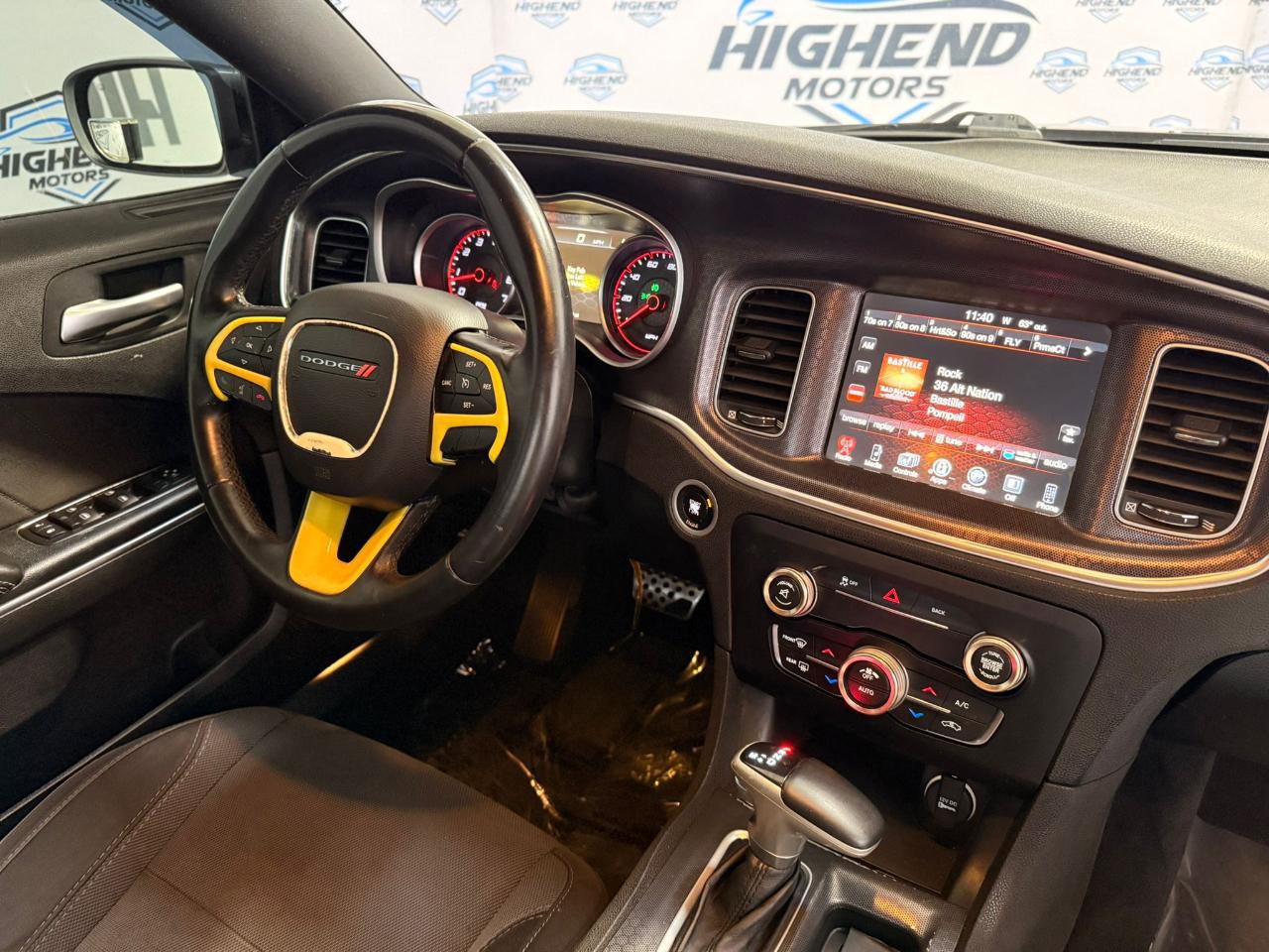 Used 2016 Dodge Charger SXT RWD image 24