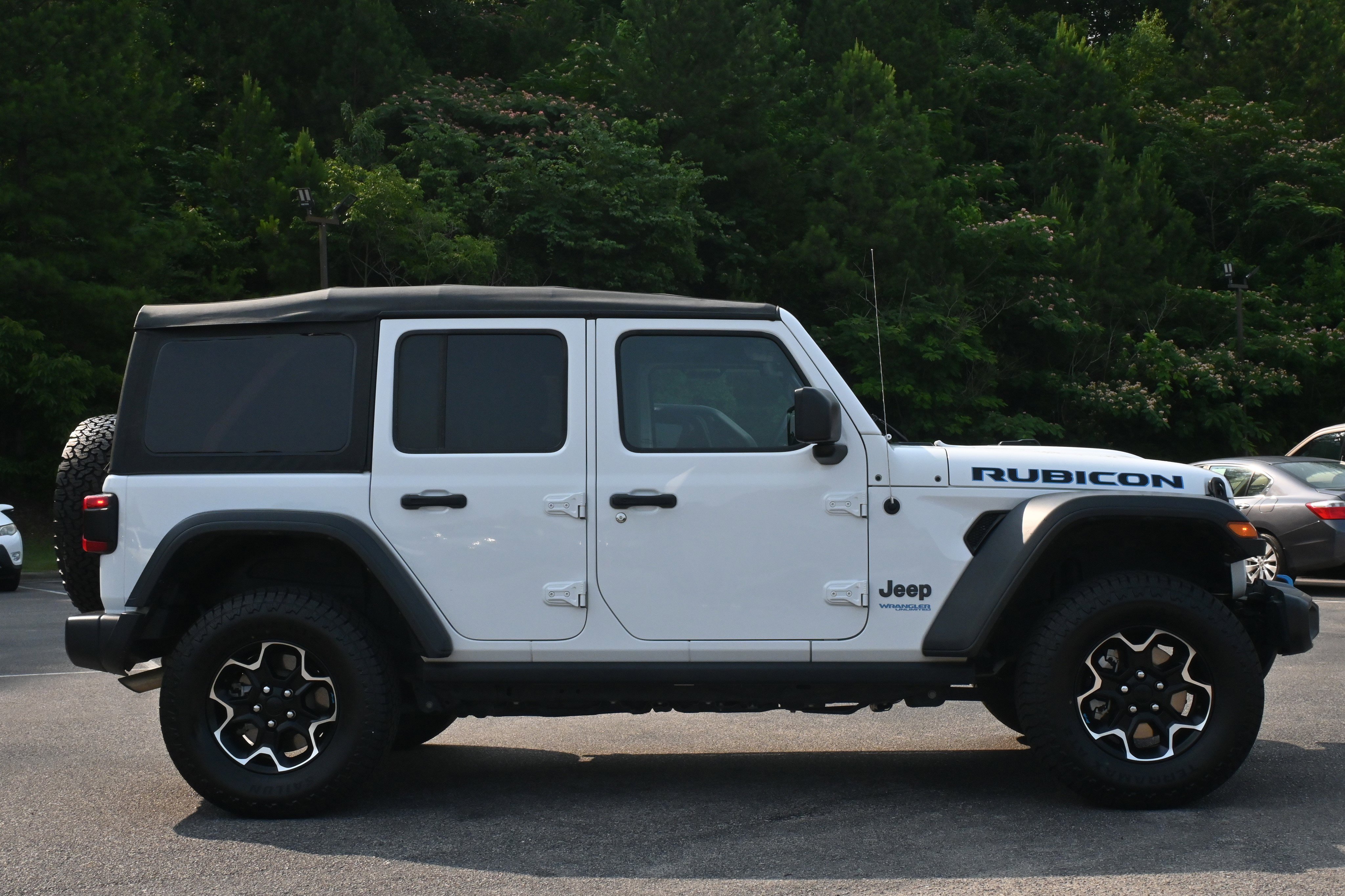 Used 2022 Jeep Wrangler Unlimited Rubicon 4xe image 10