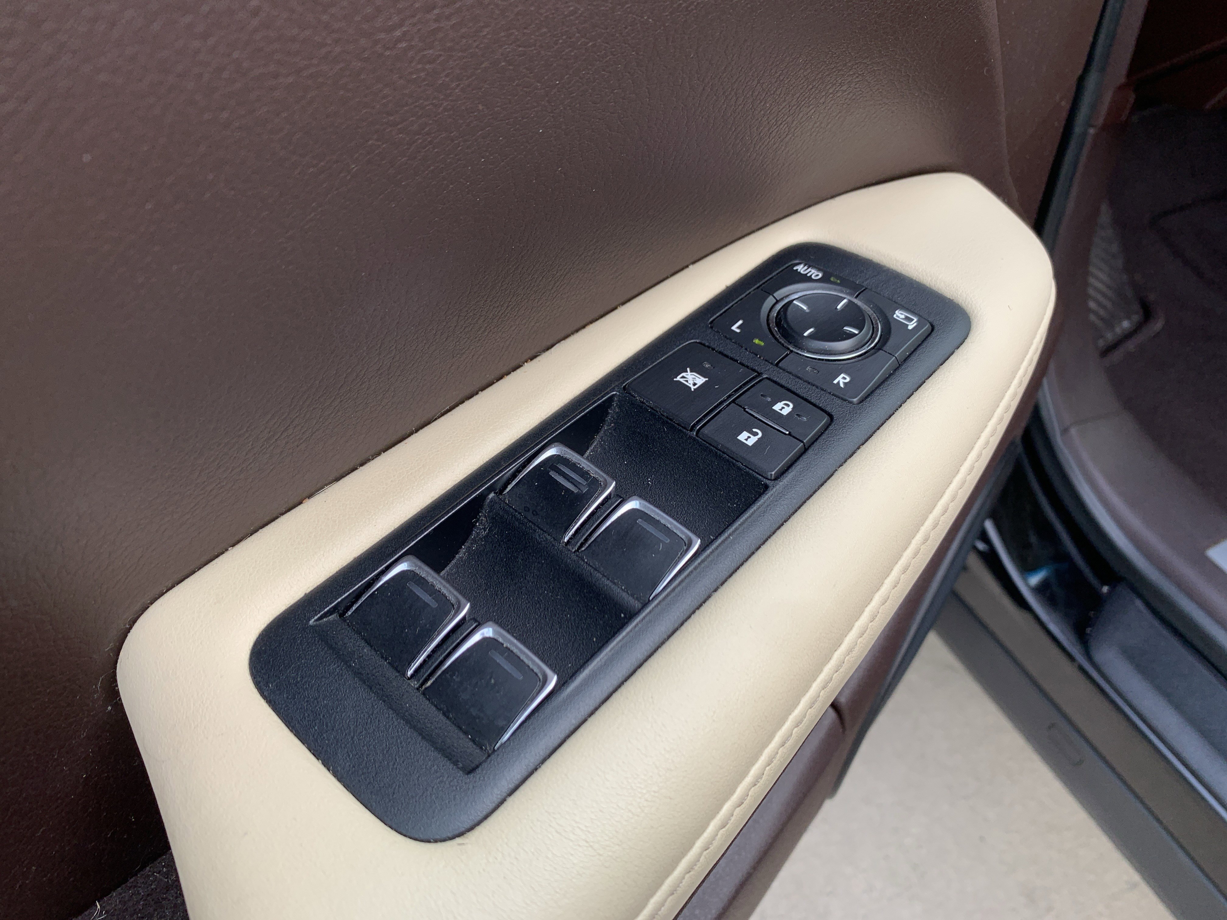 Used 2016 Lexus RX 350 FWD w/ Premium Package image 15