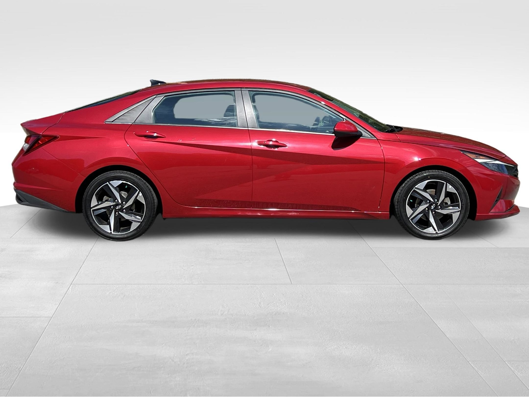 Used 2023 Hyundai Elantra SEL w/ Convenience Package FWD image 5