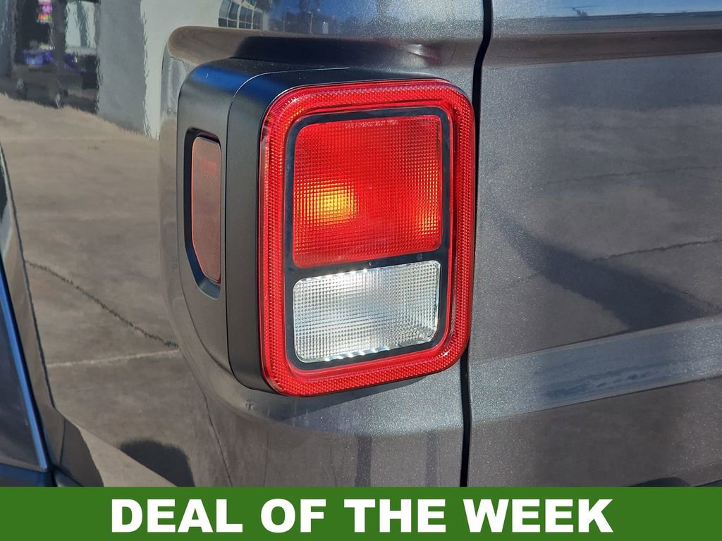 Used 2021 Jeep Gladiator Willys image 40