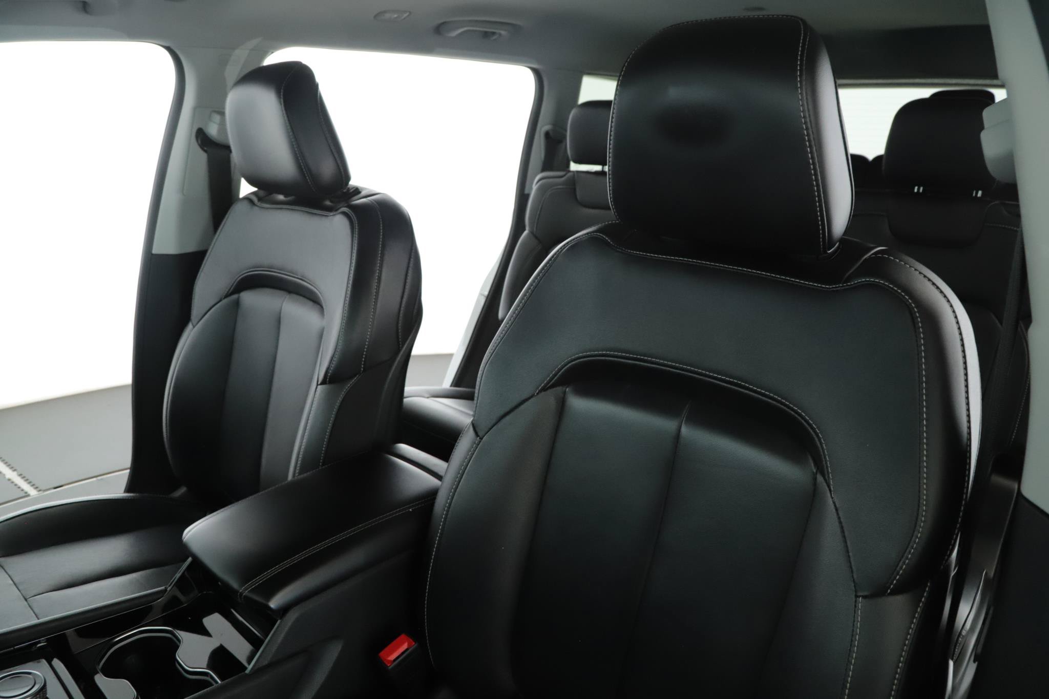Certified 2022 Jeep Grand Cherokee L Limited AWD/4WD image 4
