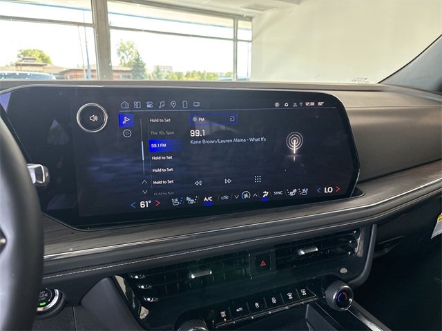 New 2025 Chevrolet Suburban Premier image 29