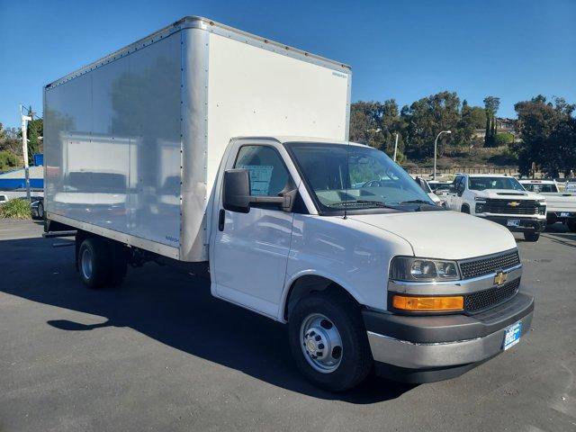 New 2024 Chevrolet Express 4500 Extended w/ Power Convenience Package RWD image 2