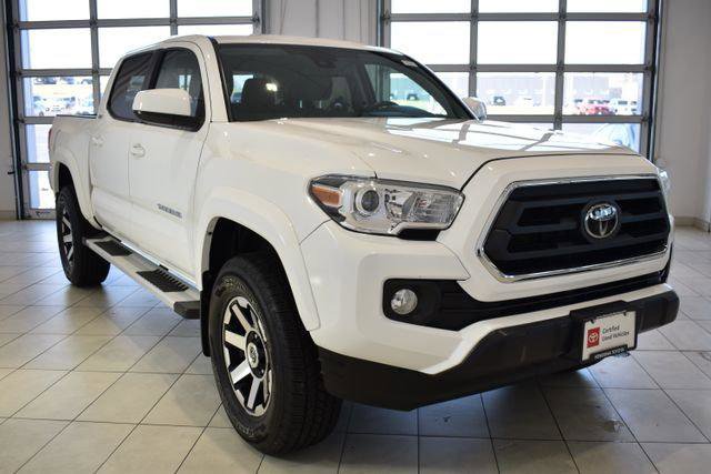 Certified 2023 Toyota Tacoma SR5 AWD/4WD image 1