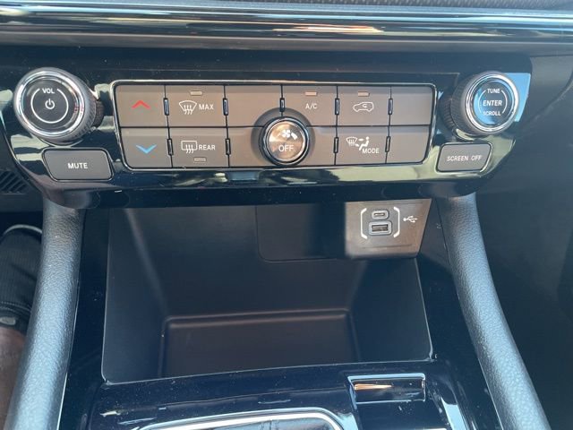 New 2025 Jeep Compass Latitude w/ Altitude Special Edition image 26