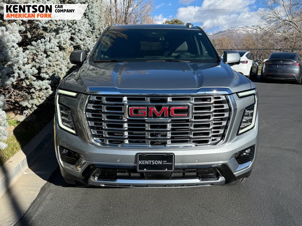Used 2025 GMC Yukon XL Denali image 2