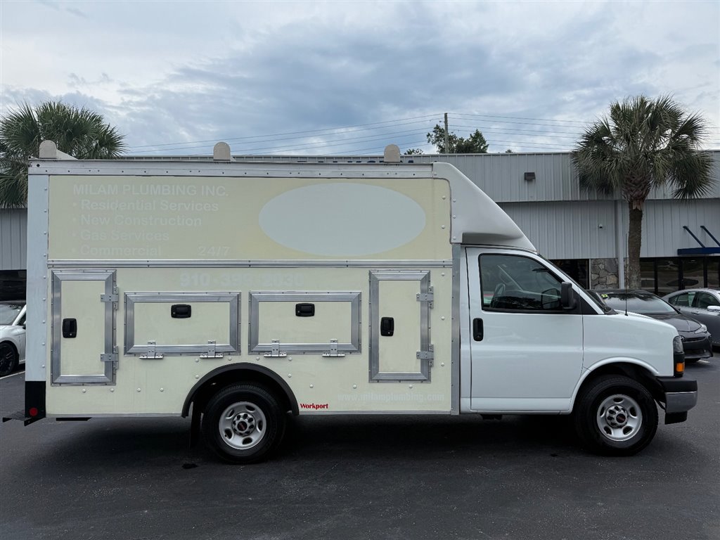 Used 2023 GMC Savana 3500 w/ Power Convenience Package image 1