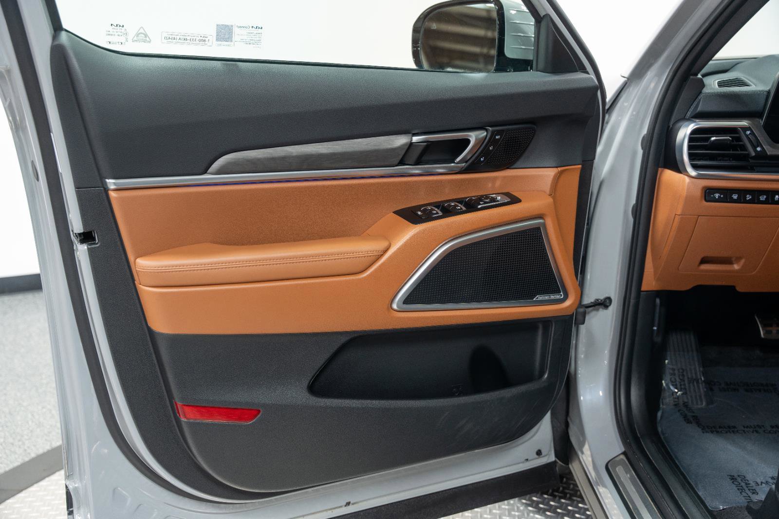 Used 2024 Kia Telluride SX X-Line image 24