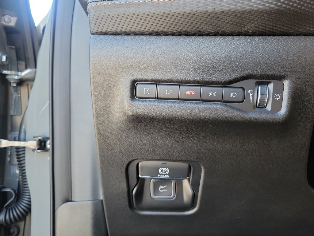 New 2027 Jeep Cherokee Overland AWD/4WD image 15