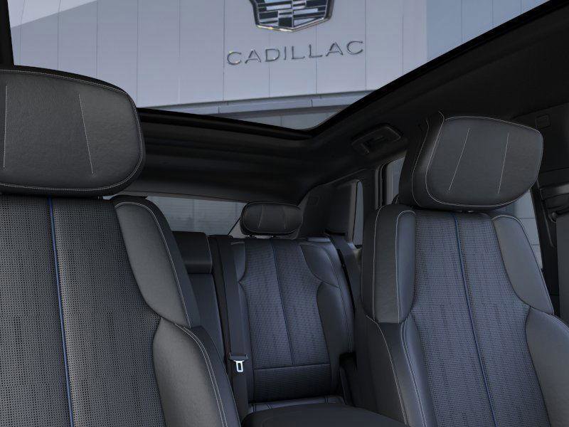 New 2025 Cadillac Lyriq Luxury image 25