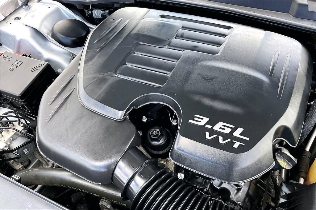 Used 2021 Dodge Challenger SXT RWD image 29